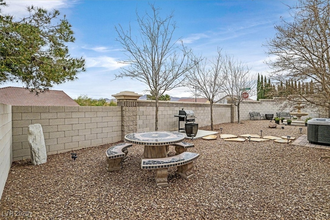 Henderson, Nevada, 89052, United States, 5 Bedrooms Bedrooms, ,4 BathroomsBathrooms,Residential,Active,1739708