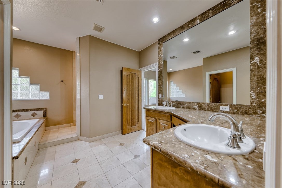 Las Vegas, Nevada, 89141, United States, 4 Bedrooms Bedrooms, ,4 BathroomsBathrooms,Residential,Active,1968379