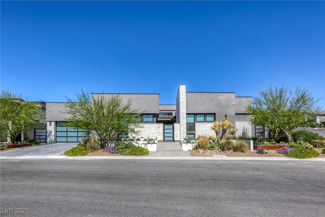 Las Vegas, Nevada, 89138, United States, 3 Bedrooms Bedrooms, ,4 BathroomsBathrooms,Residential,Active,1820837