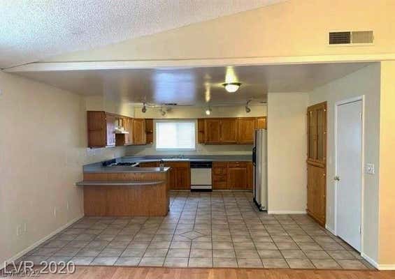 6632 LIGHT BREEZE DR, LAS VEGAS, NV 89108, photo 4 of 12