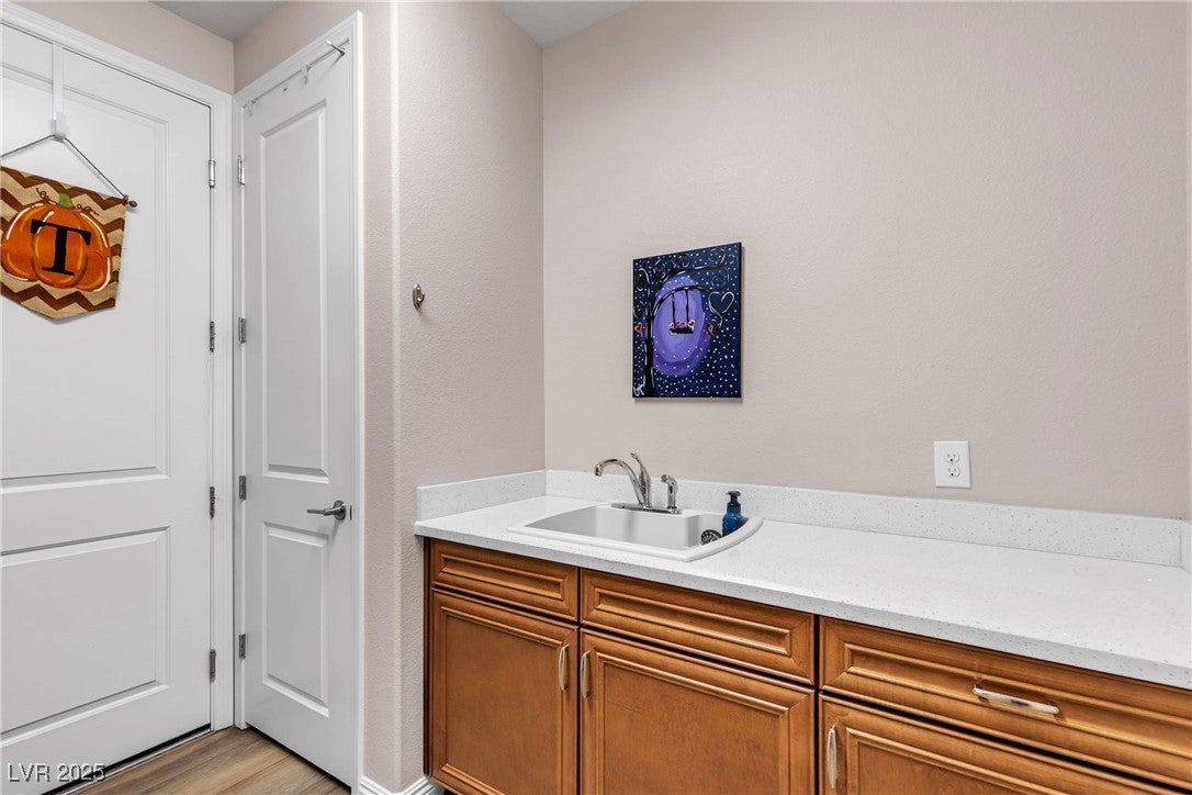 Las Vegas, Nevada, 89149, United States, 5 Bedrooms Bedrooms, ,4 BathroomsBathrooms,Residential,Active,1933730