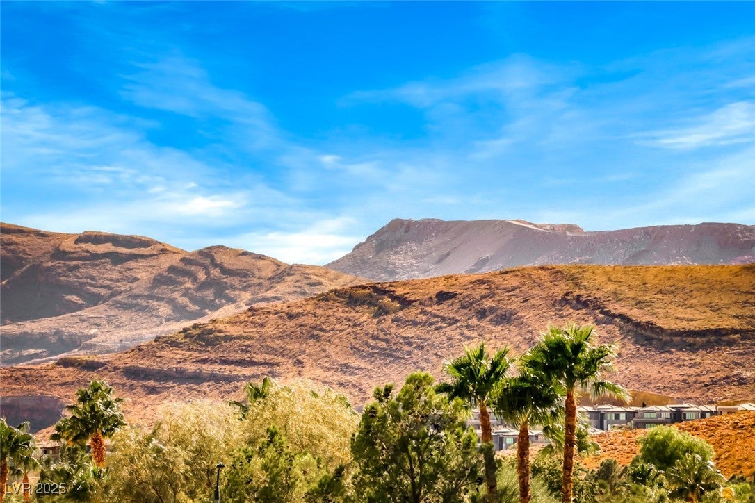 Las Vegas, Nevada, 89141, United States, 4 Bedrooms Bedrooms, ,4 BathroomsBathrooms,Residential,Active,1968379