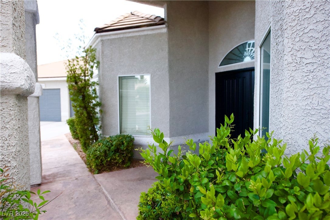 Las Vegas, Nevada, 89117, United States, 6 Bedrooms Bedrooms, ,5 BathroomsBathrooms,Residential,Active,2007319