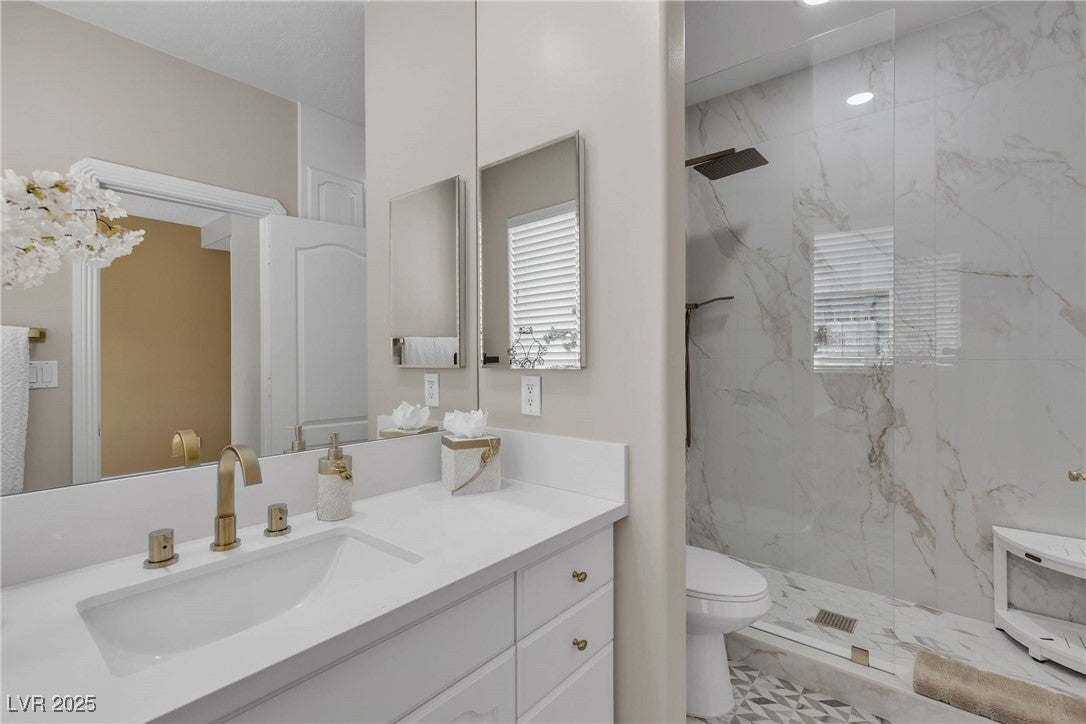 Las Vegas, Nevada, 89146, United States, 5 Bedrooms Bedrooms, ,7 BathroomsBathrooms,Residential,Active,1933735