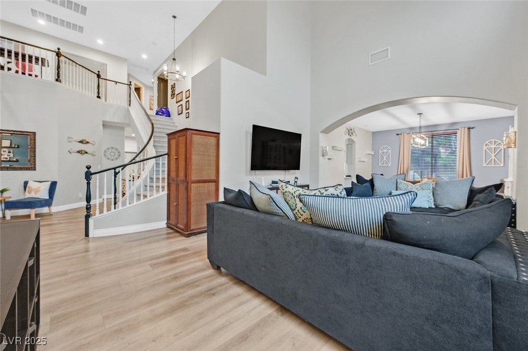 Las Vegas, Nevada, 89141, United States, 6 Bedrooms Bedrooms, ,5 BathroomsBathrooms,Residential,Active,1996585