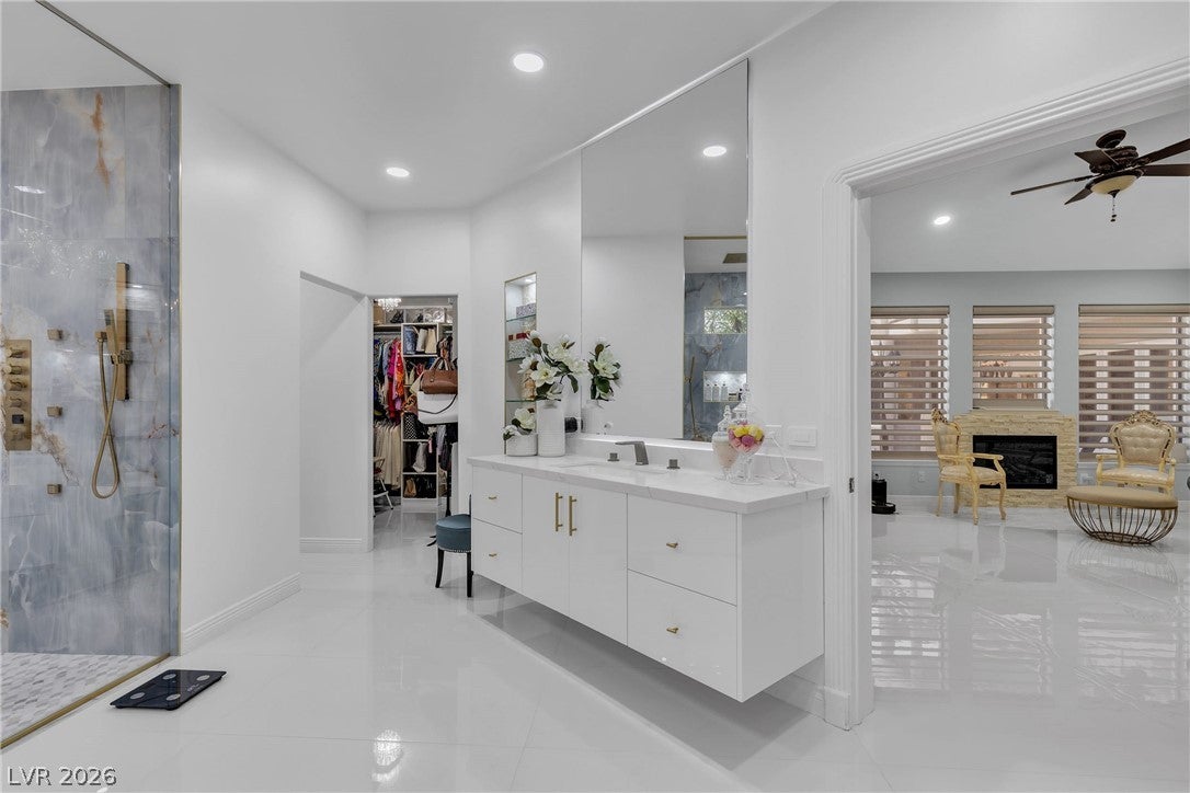 Las Vegas, Nevada, 89146, United States, 5 Bedrooms Bedrooms, ,7 BathroomsBathrooms,Residential,Active,2032390