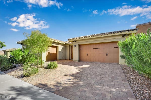 960 RUE GRAND PARADIS LN, HENDERSON, NV 89011, photo 1 of 39