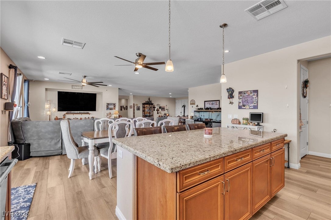 Las Vegas, Nevada, 89149, United States, 5 Bedrooms Bedrooms, ,4 BathroomsBathrooms,Residential,Active,1933730