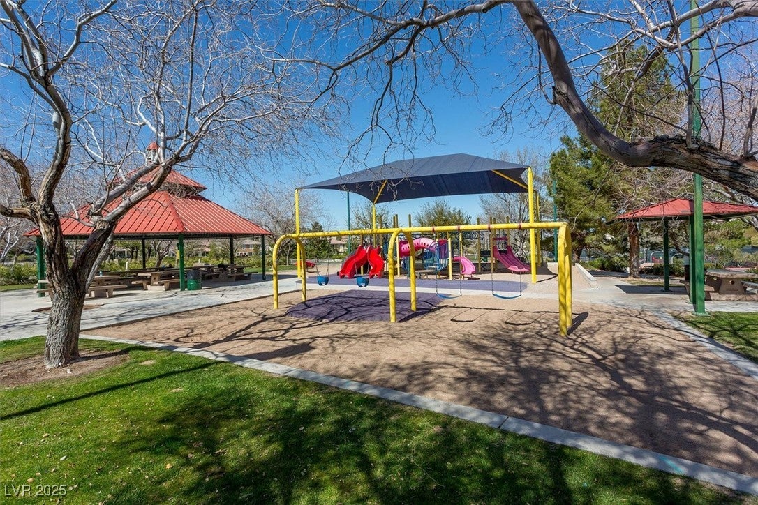 Henderson, Nevada, 89052, United States, 5 Bedrooms Bedrooms, ,4 BathroomsBathrooms,Residential,Active,1739708
