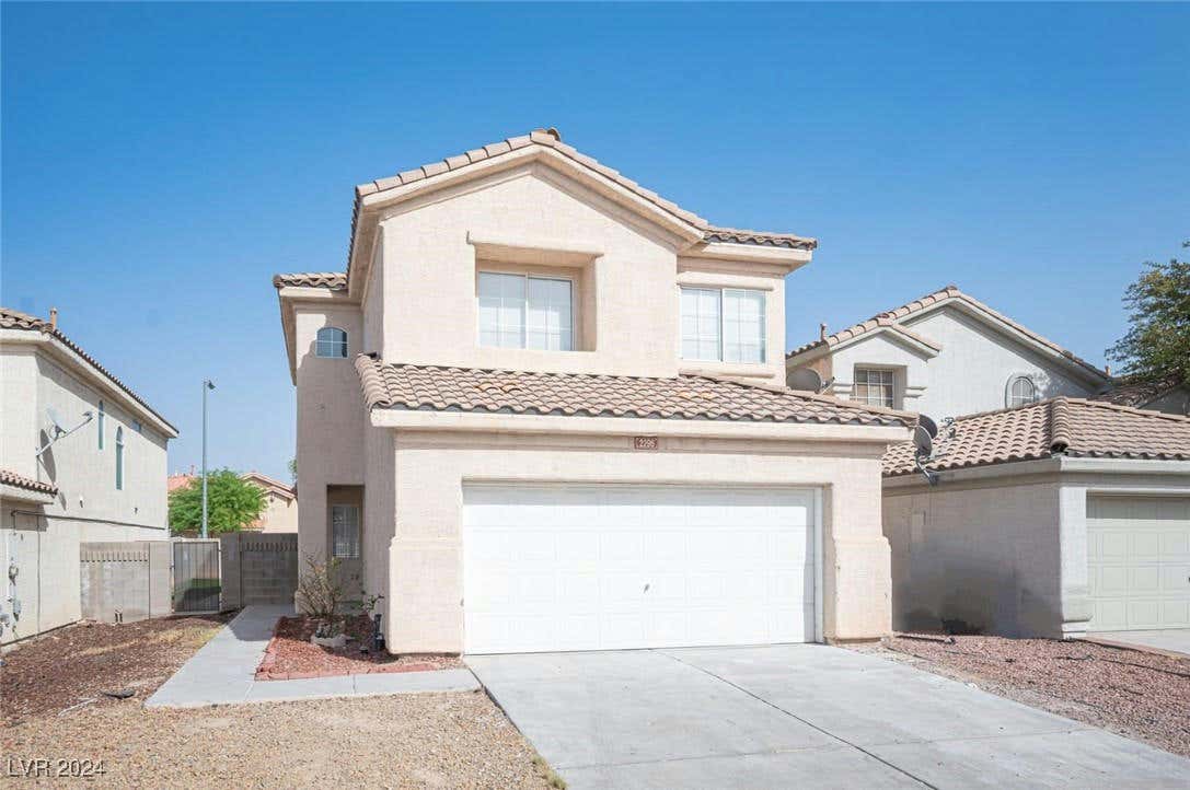 2296 GRANNIS LN, LAS VEGAS, NV 89104, photo 1 of 32