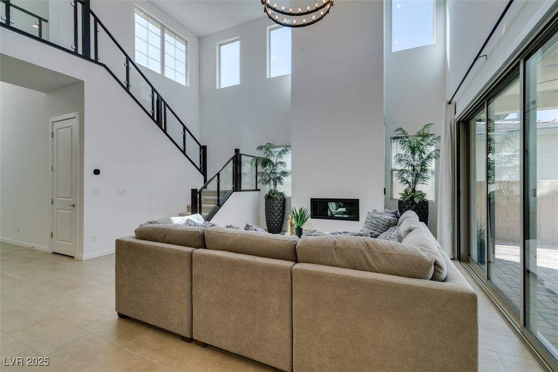 Las Vegas, Nevada, 89138, United States, 5 Bedrooms Bedrooms, ,4 BathroomsBathrooms,Residential,Active,1961955