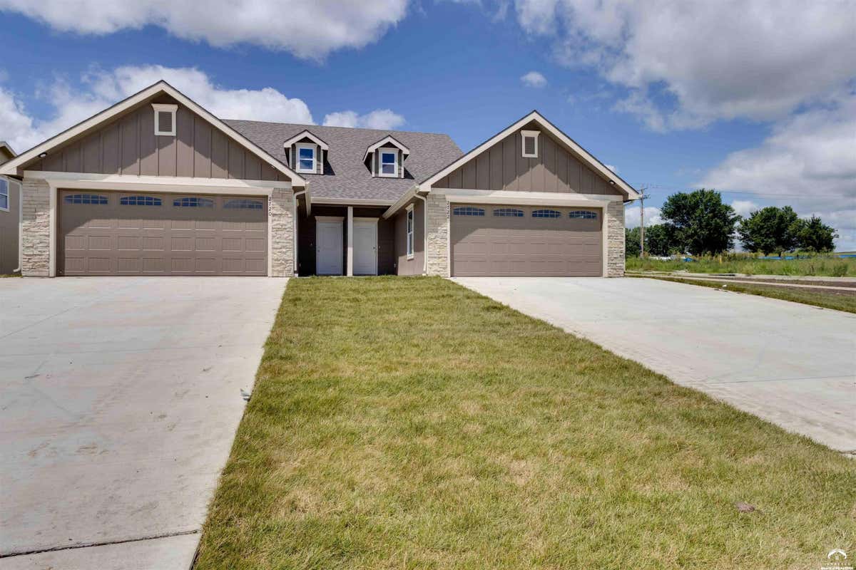 2722 CHASEHIRE DR, LAWRENCE, KS 66046, photo 1 of 22