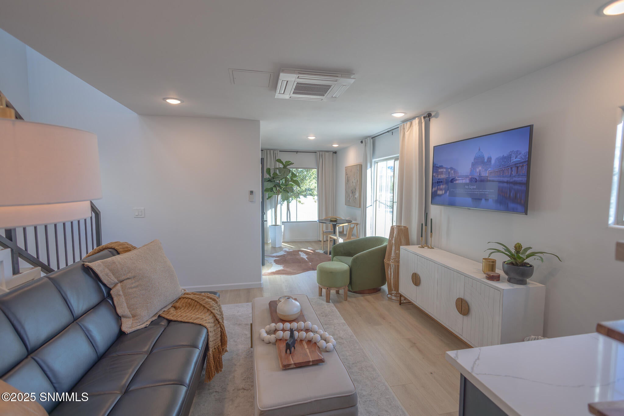 Las Cruces, New Mexico, 88011, United States, 4 Bedrooms Bedrooms, ,4 BathroomsBathrooms,Residential,Active,1963388