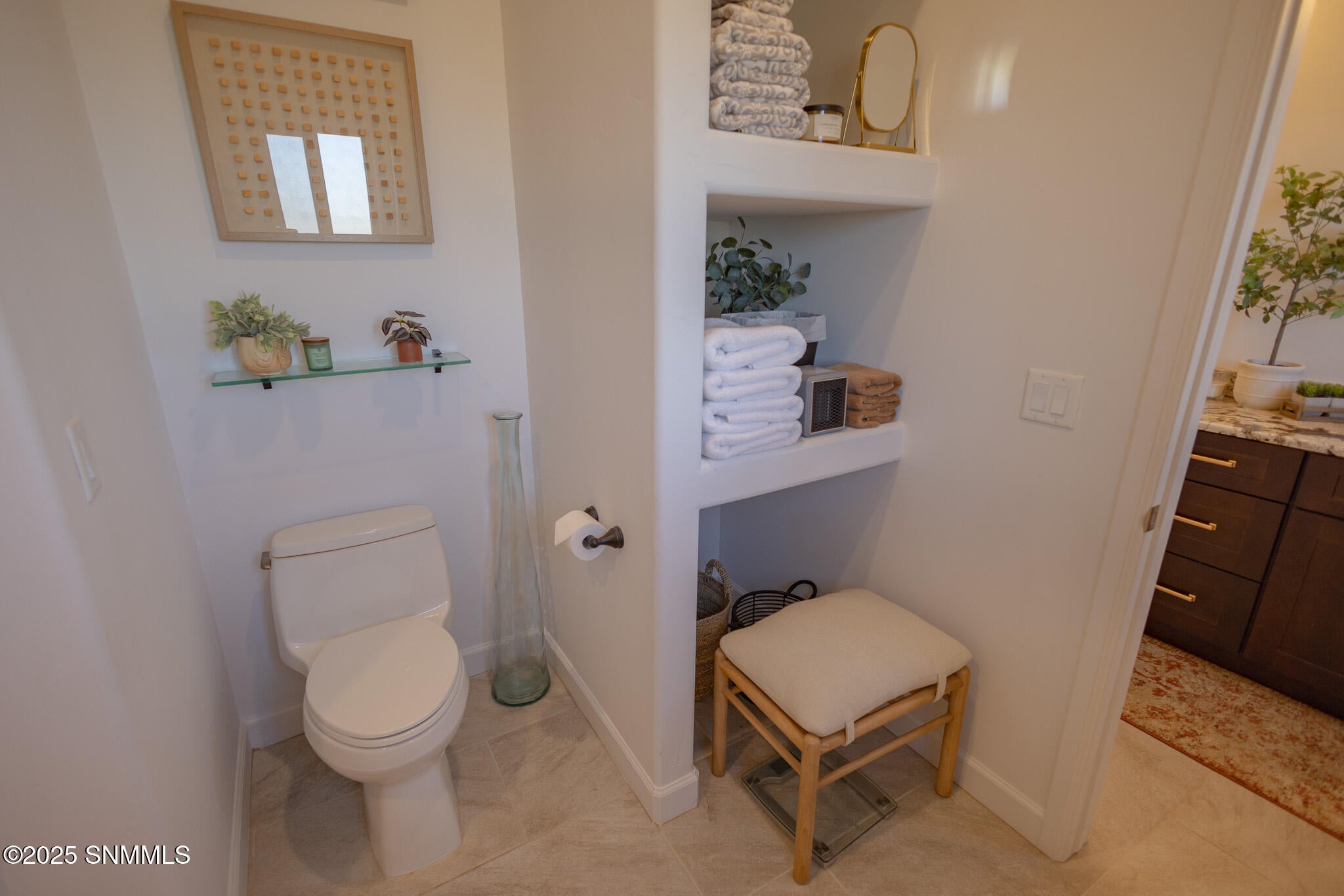 Las Cruces, New Mexico, 88011, United States, 4 Bedrooms Bedrooms, ,4 BathroomsBathrooms,Residential,Active,1963388