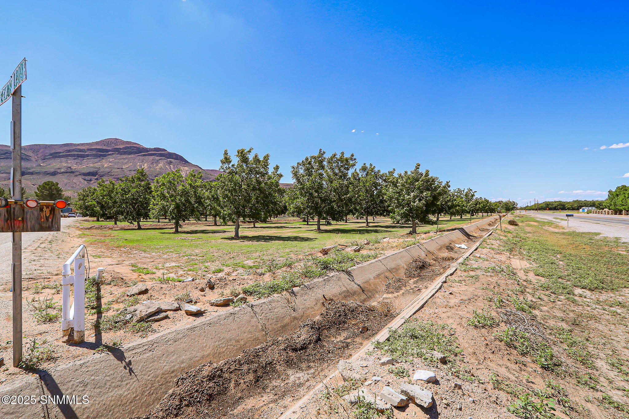 Las Cruces, New Mexico, 88007, United States, 3 Bedrooms Bedrooms, ,4 BathroomsBathrooms,Residential,Active,1945057