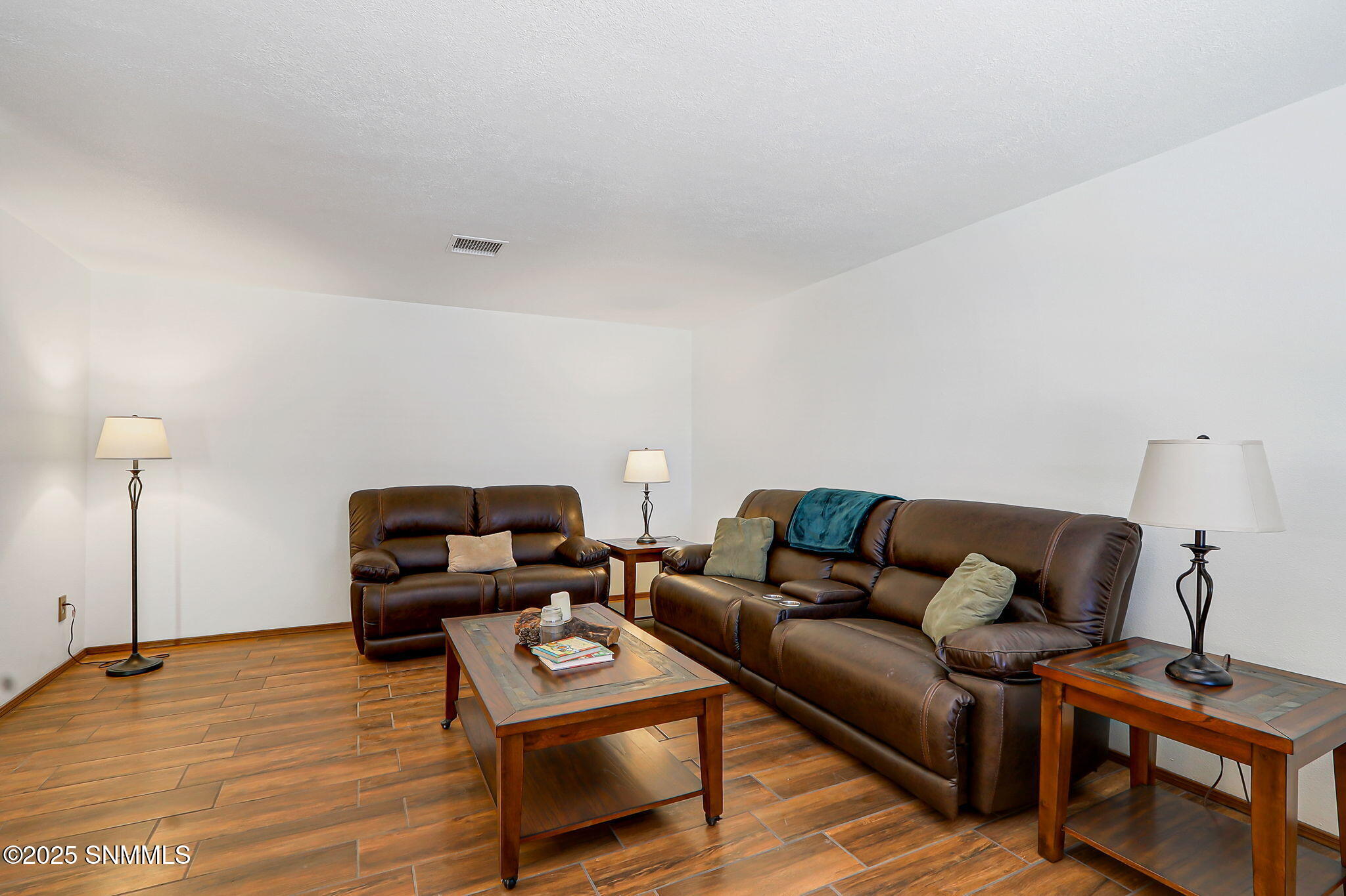 Las Cruces, New Mexico, 88007, United States, 3 Bedrooms Bedrooms, ,4 BathroomsBathrooms,Residential,Active,1945057