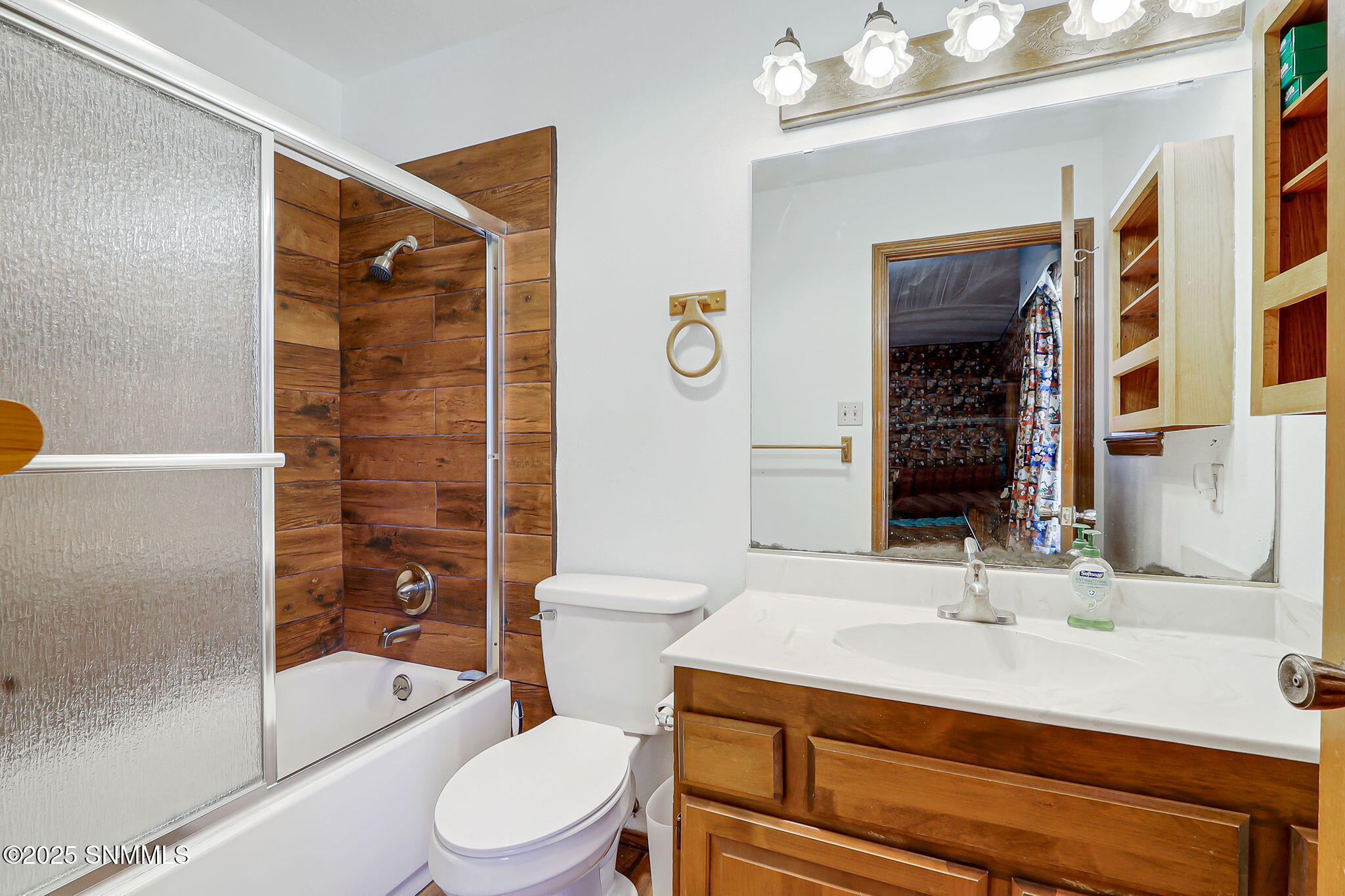 Las Cruces, New Mexico, 88007, United States, 3 Bedrooms Bedrooms, ,4 BathroomsBathrooms,Residential,Active,1945057