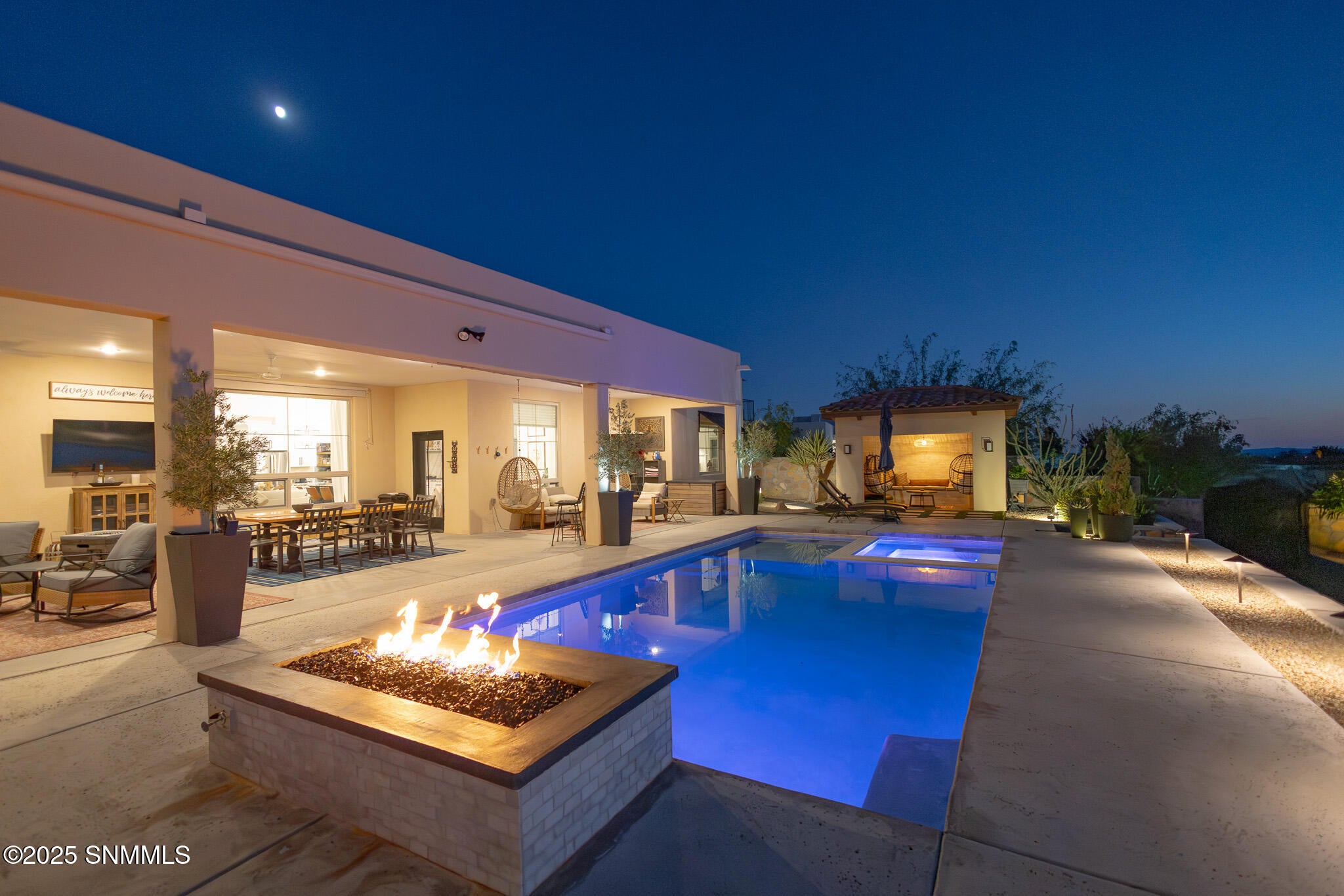 Las Cruces, New Mexico, 88011, United States, 4 Bedrooms Bedrooms, ,4 BathroomsBathrooms,Residential,Active,1963388