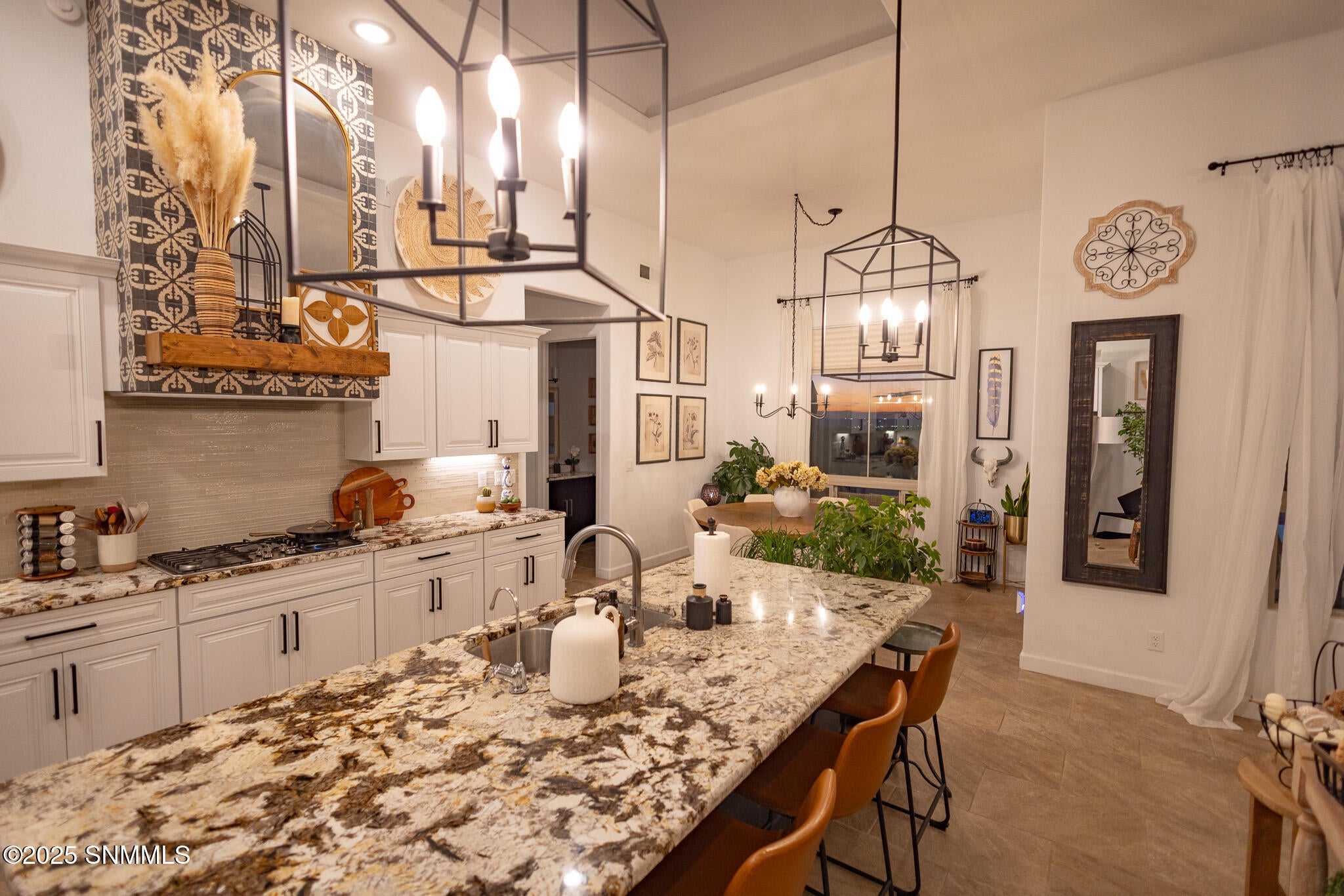 Las Cruces, New Mexico, 88011, United States, 4 Bedrooms Bedrooms, ,4 BathroomsBathrooms,Residential,Active,1963388