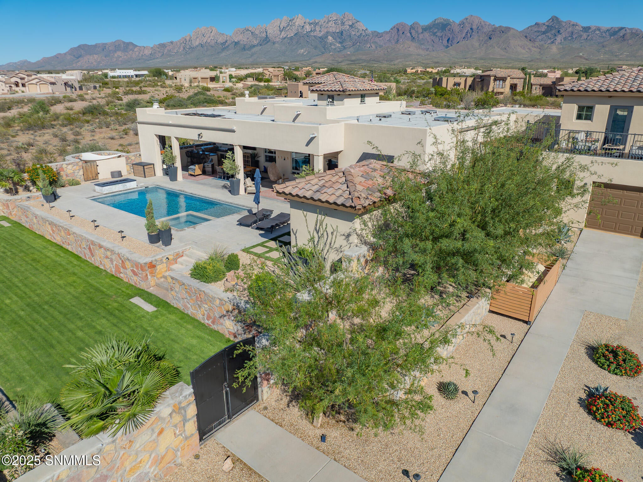 Las Cruces, New Mexico, 88011, United States, 4 Bedrooms Bedrooms, ,4 BathroomsBathrooms,Residential,Active,1963388