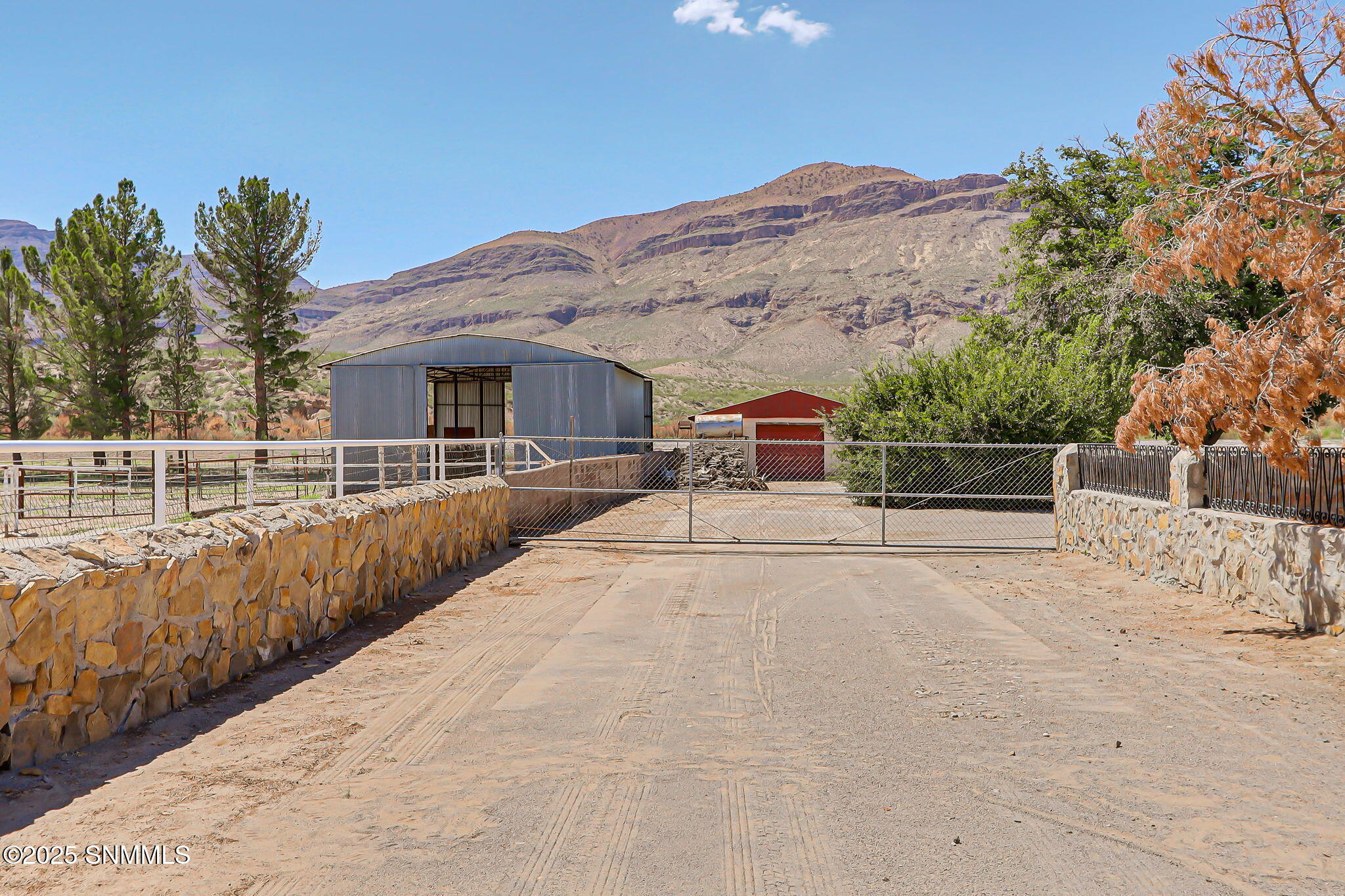 Las Cruces, New Mexico, 88007, United States, 3 Bedrooms Bedrooms, ,4 BathroomsBathrooms,Residential,Active,1945057