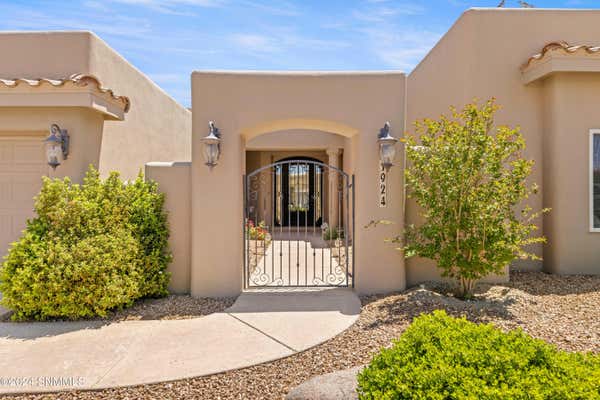 1924 SEDONA HILLS PKWY, LAS CRUCES, NM 88011, photo 2 of 49