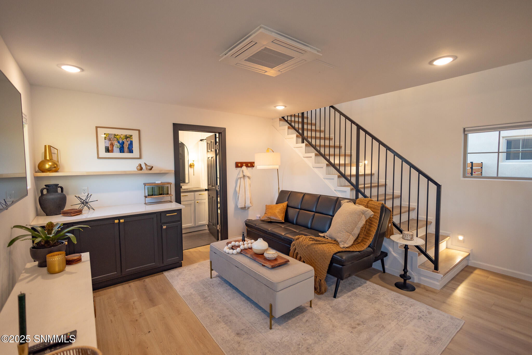 Las Cruces, New Mexico, 88011, United States, 4 Bedrooms Bedrooms, ,4 BathroomsBathrooms,Residential,Active,1963388