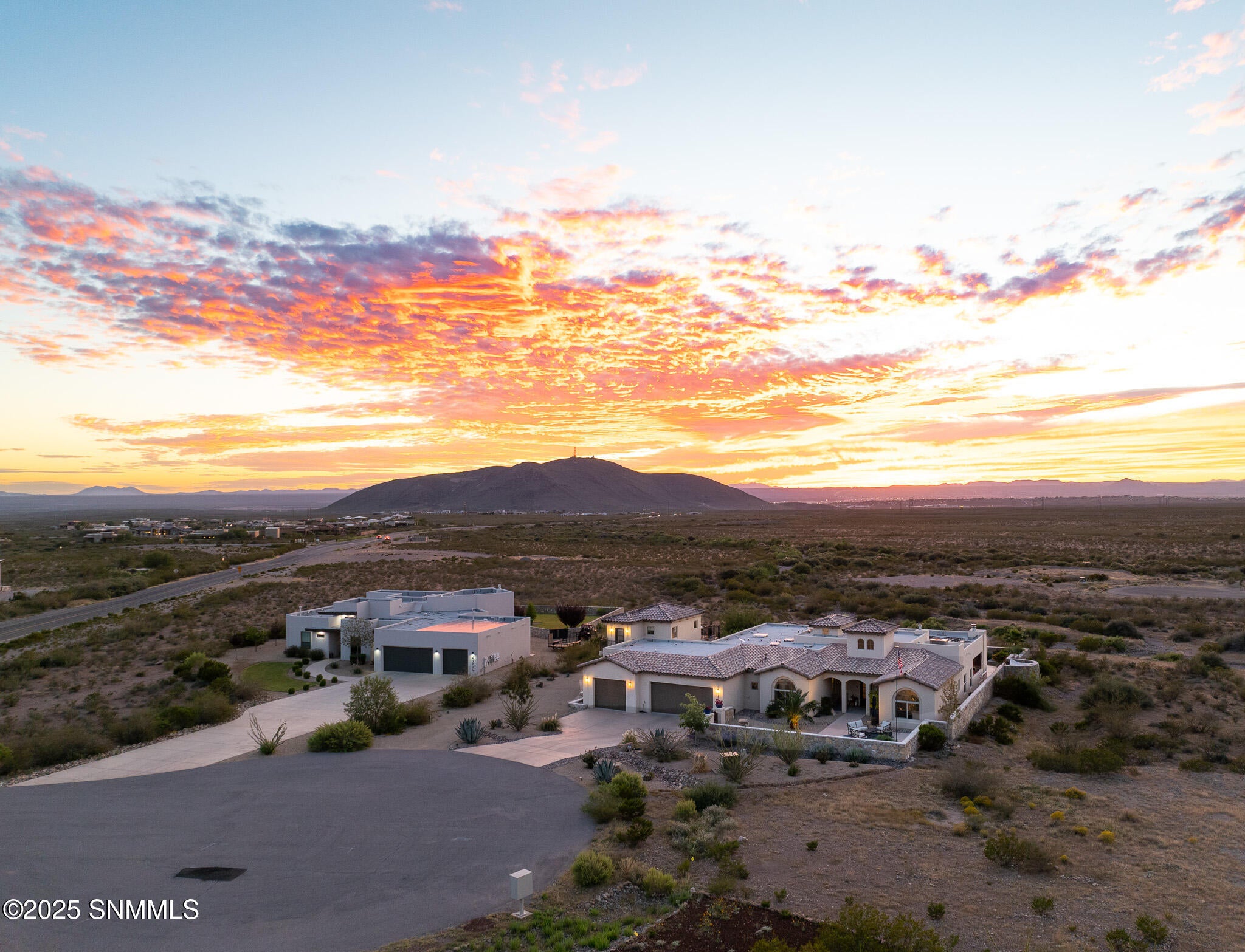 Las Cruces, New Mexico, 88011, United States, 4 Bedrooms Bedrooms, ,4 BathroomsBathrooms,Residential,Active,1963388