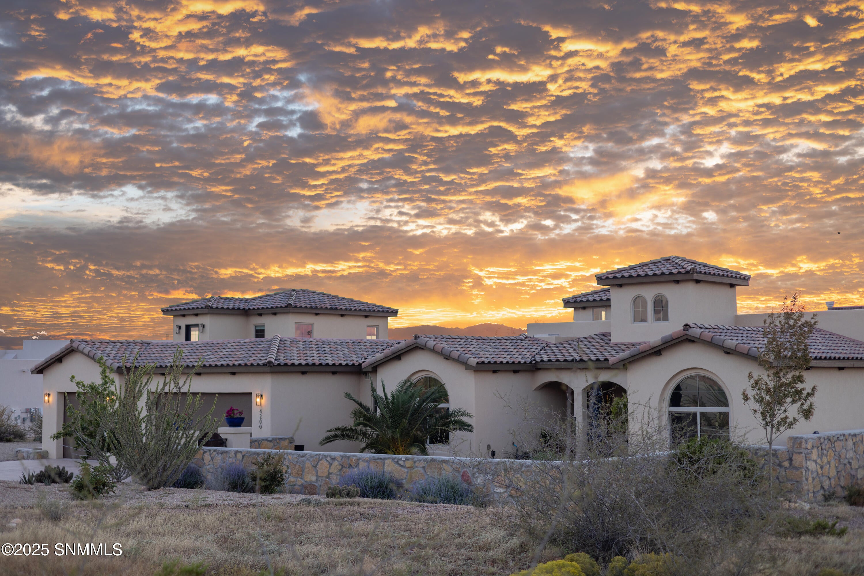 Las Cruces, New Mexico, 88011, United States, 4 Bedrooms Bedrooms, ,4 BathroomsBathrooms,Residential,Active,1963388
