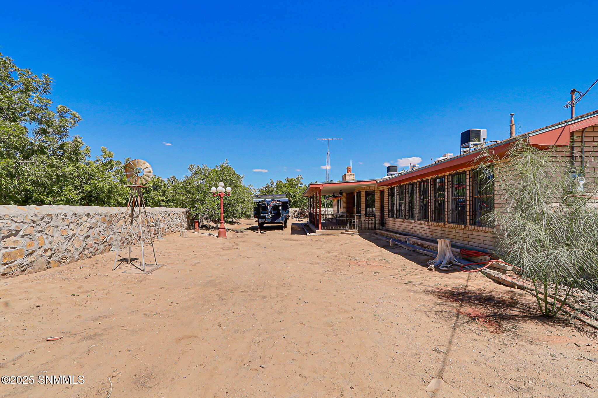 Las Cruces, New Mexico, 88007, United States, 3 Bedrooms Bedrooms, ,4 BathroomsBathrooms,Residential,Active,1945057