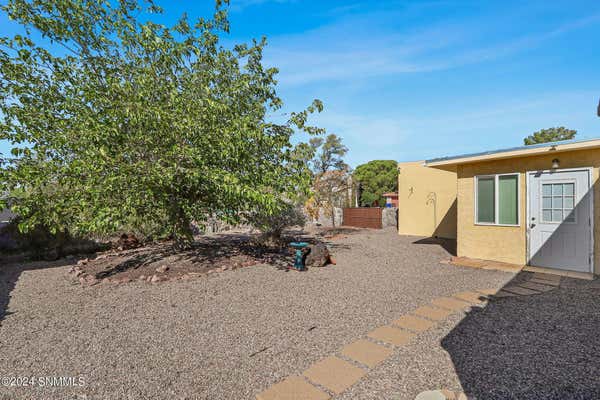 1530 CANDLELIGHT DR, LAS CRUCES, NM 88011, photo 5 of 62