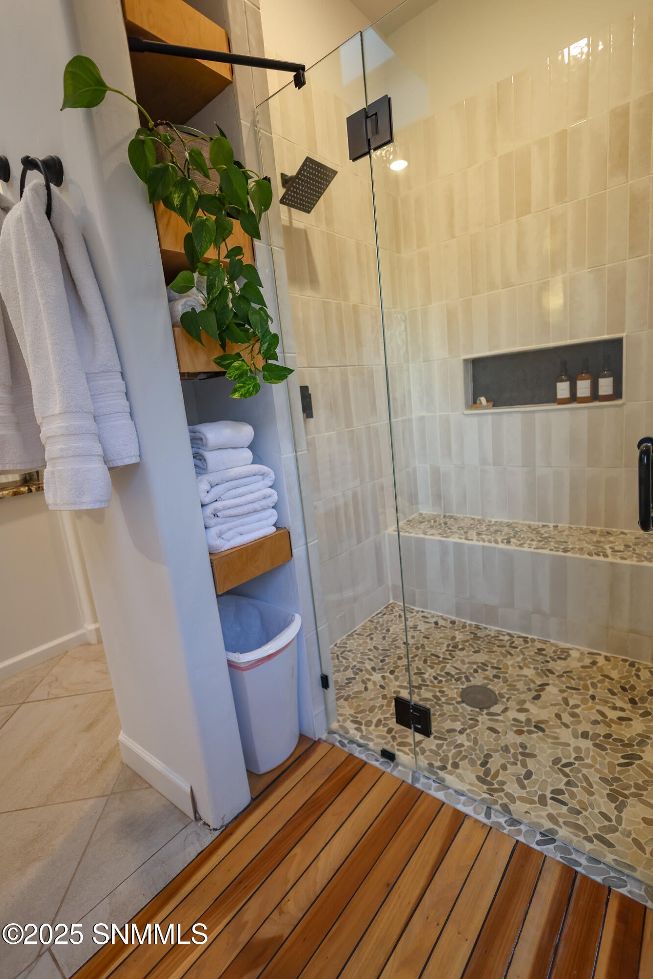 Las Cruces, New Mexico, 88011, United States, 4 Bedrooms Bedrooms, ,4 BathroomsBathrooms,Residential,Active,1963388