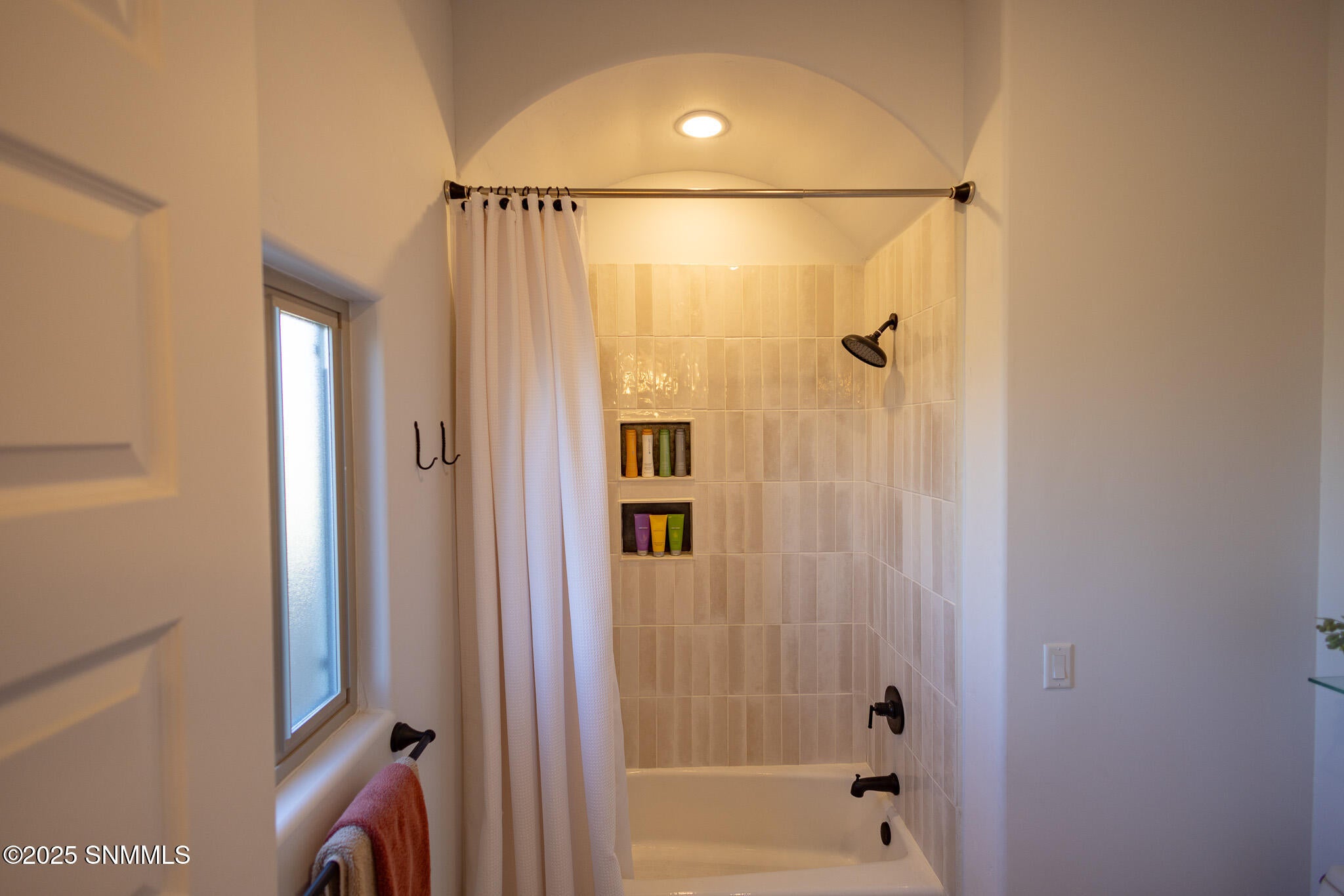 Las Cruces, New Mexico, 88011, United States, 4 Bedrooms Bedrooms, ,4 BathroomsBathrooms,Residential,Active,1963388