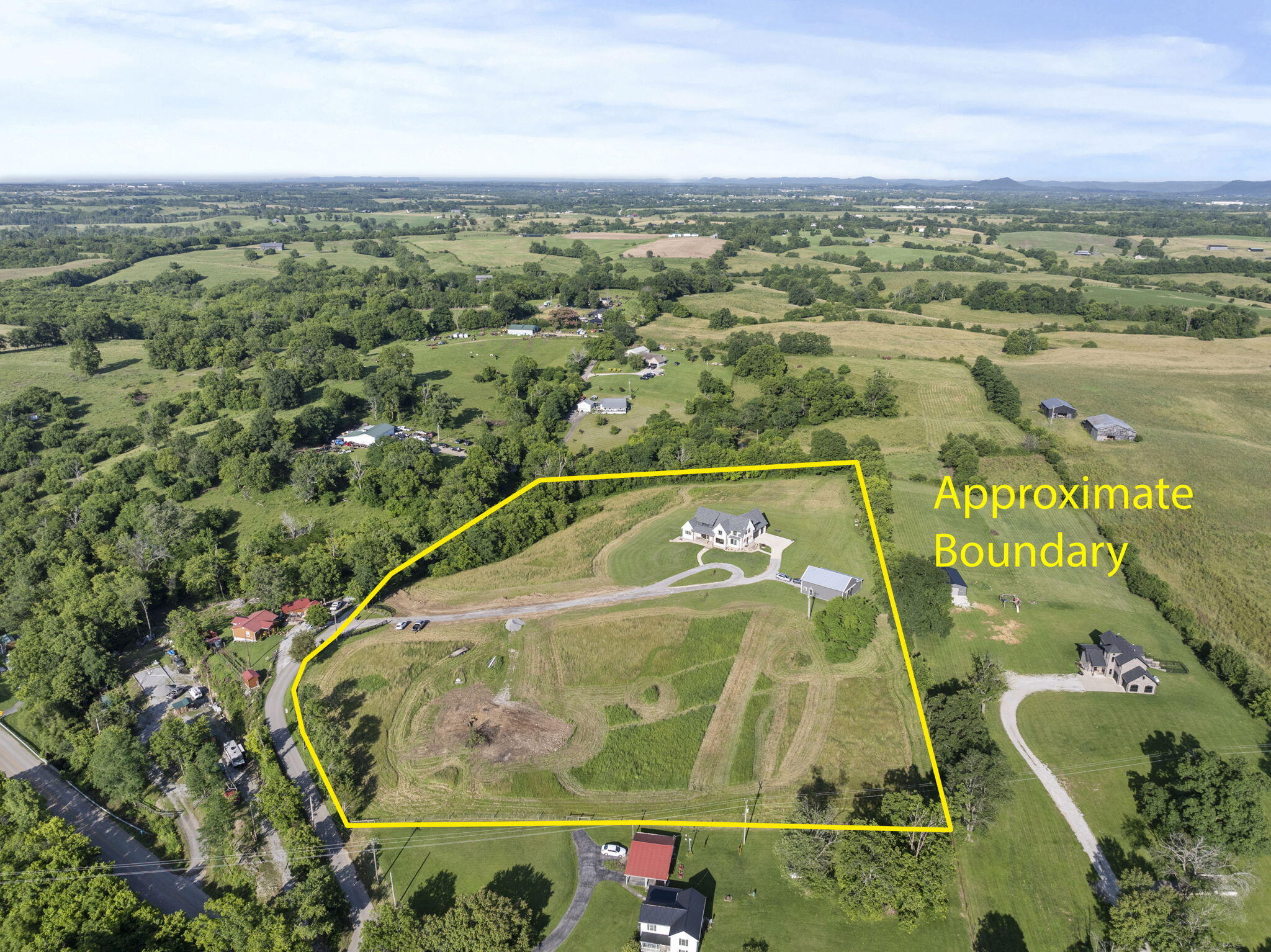 Richmond, Kentucky, 40475, United States, 5 Bedrooms Bedrooms, ,5 BathroomsBathrooms,Residential,Active,1868143