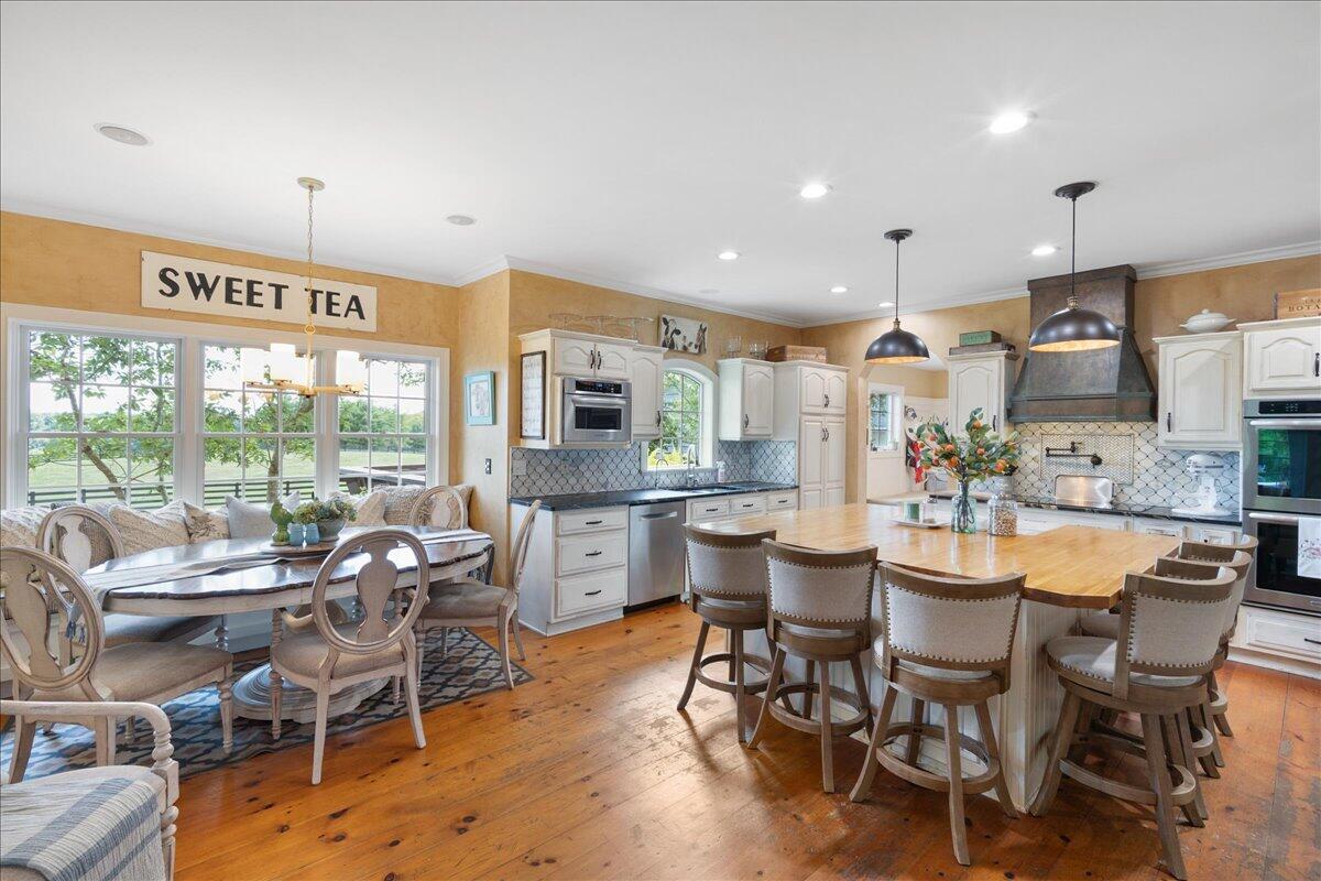 Nicholasville, Kentucky, 40356, United States, 5 Bedrooms Bedrooms, ,5 BathroomsBathrooms,Residential,Active,1913955