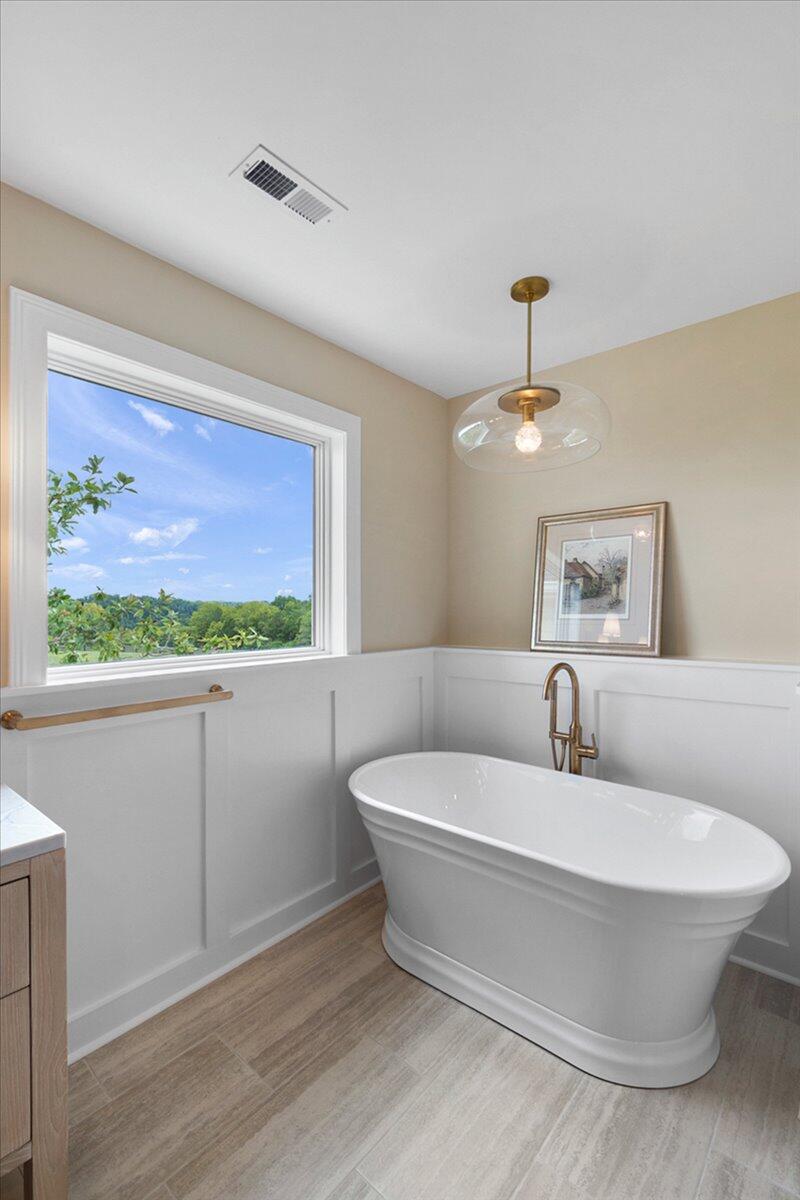 Nicholasville, Kentucky, 40356, United States, 5 Bedrooms Bedrooms, ,5 BathroomsBathrooms,Residential,Active,1913955