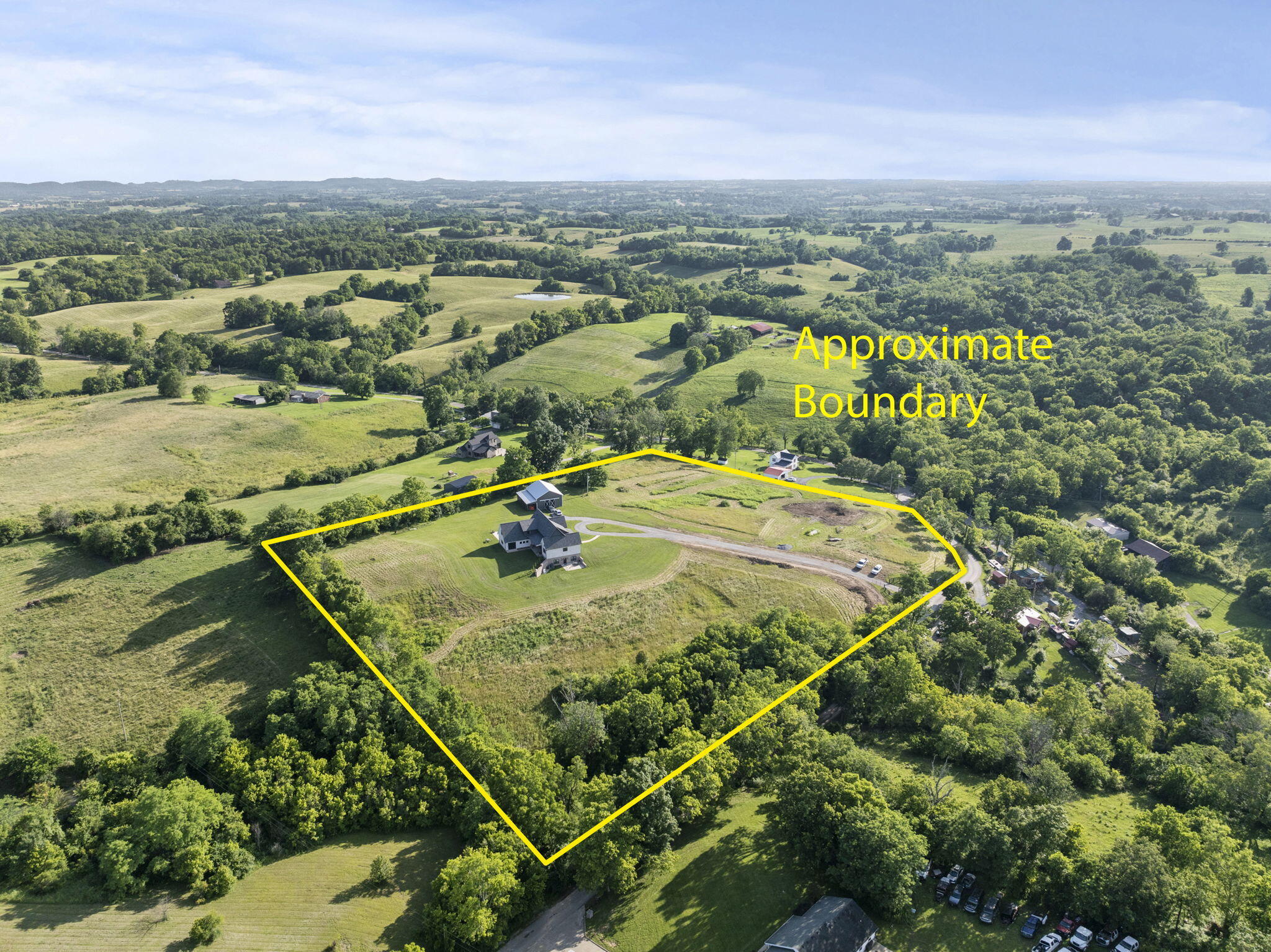 Richmond, Kentucky, 40475, United States, 5 Bedrooms Bedrooms, ,5 BathroomsBathrooms,Residential,Active,1868143