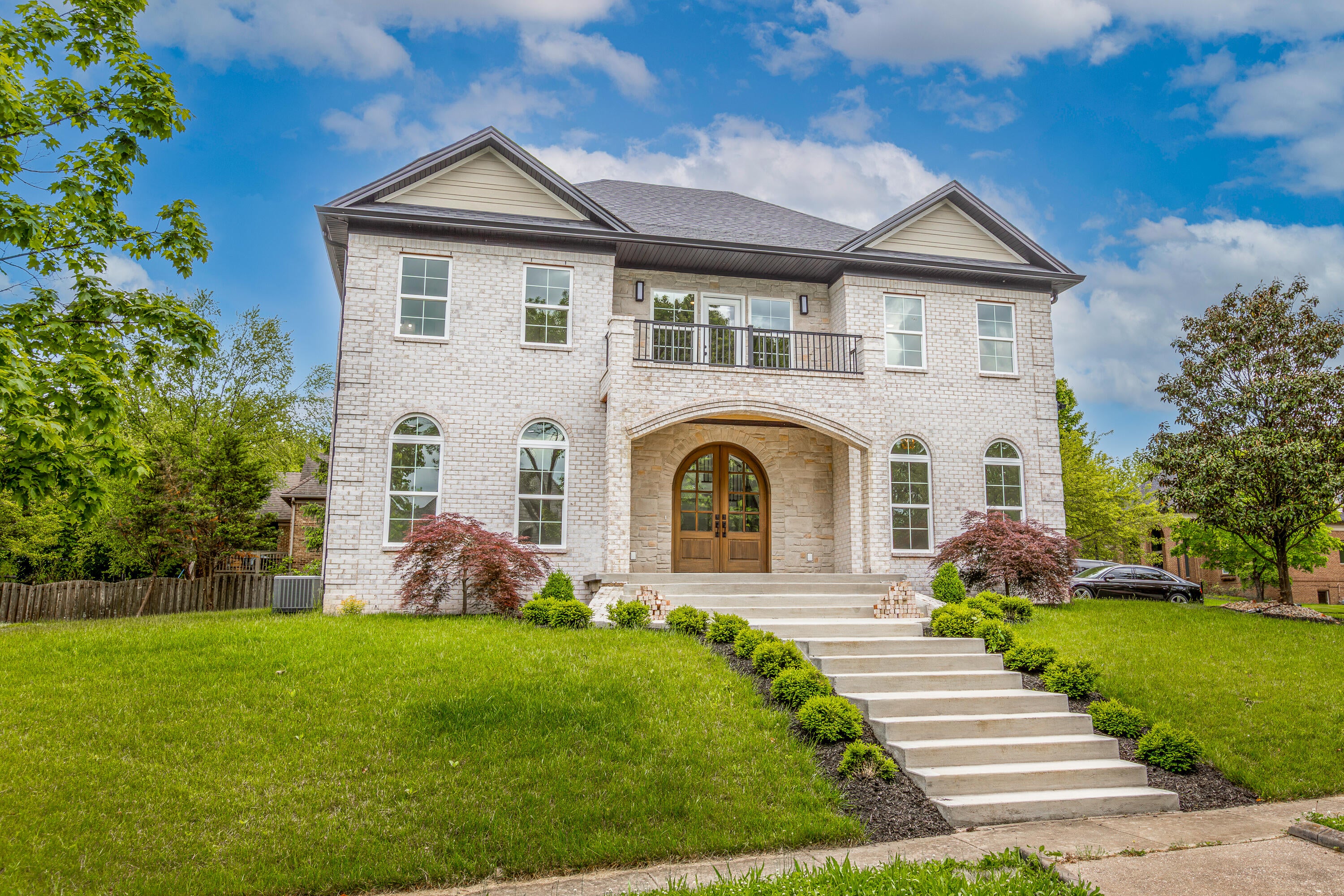 Lexington, Kentucky, 40513, United States, 4 Bedrooms Bedrooms, ,5 BathroomsBathrooms,Residential,Active,1824534