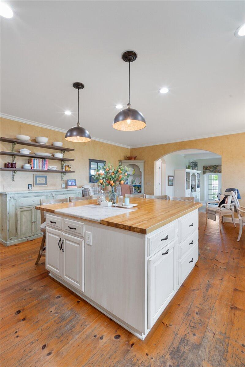 Nicholasville, Kentucky, 40356, United States, 5 Bedrooms Bedrooms, ,5 BathroomsBathrooms,Residential,Active,1913955