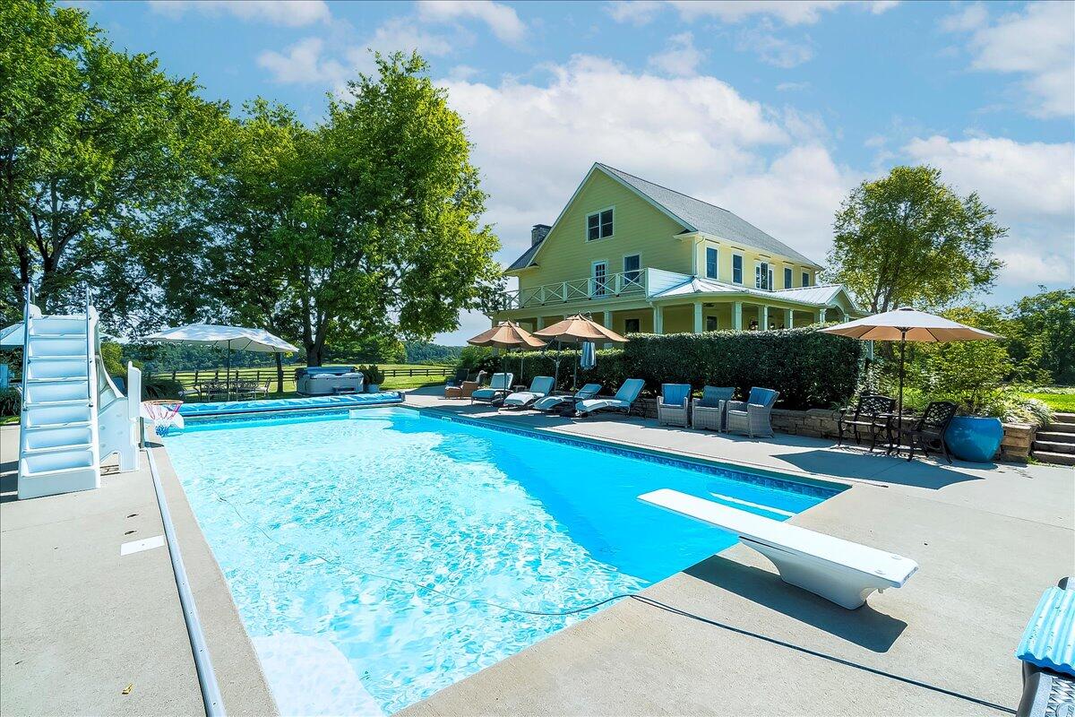 Nicholasville, Kentucky, 40356, United States, 5 Bedrooms Bedrooms, ,5 BathroomsBathrooms,Residential,Active,1913955