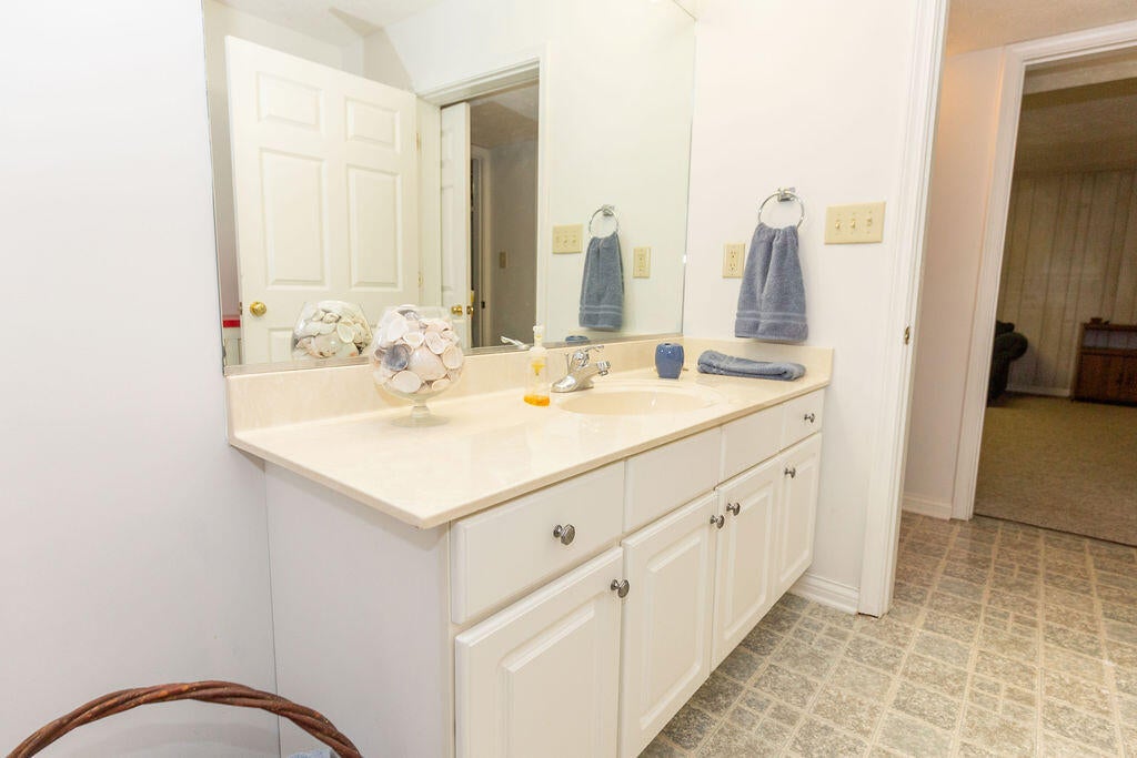 Nicholasville, Kentucky, 40356, United States, 4 Bedrooms Bedrooms, ,4 BathroomsBathrooms,Residential,Active,1945274