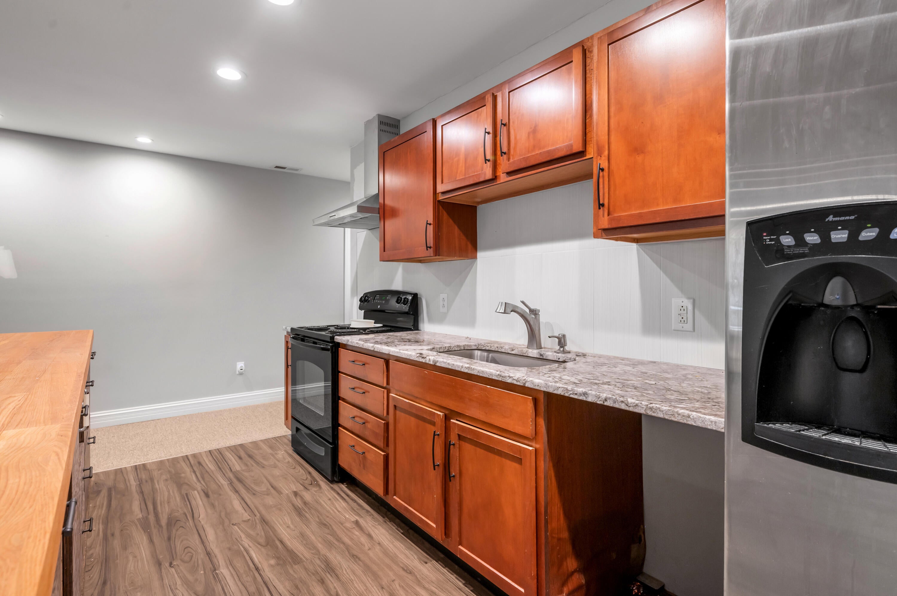 Richmond, Kentucky, 40475, United States, 7 Bedrooms Bedrooms, ,9 BathroomsBathrooms,Residential,Active,1972152