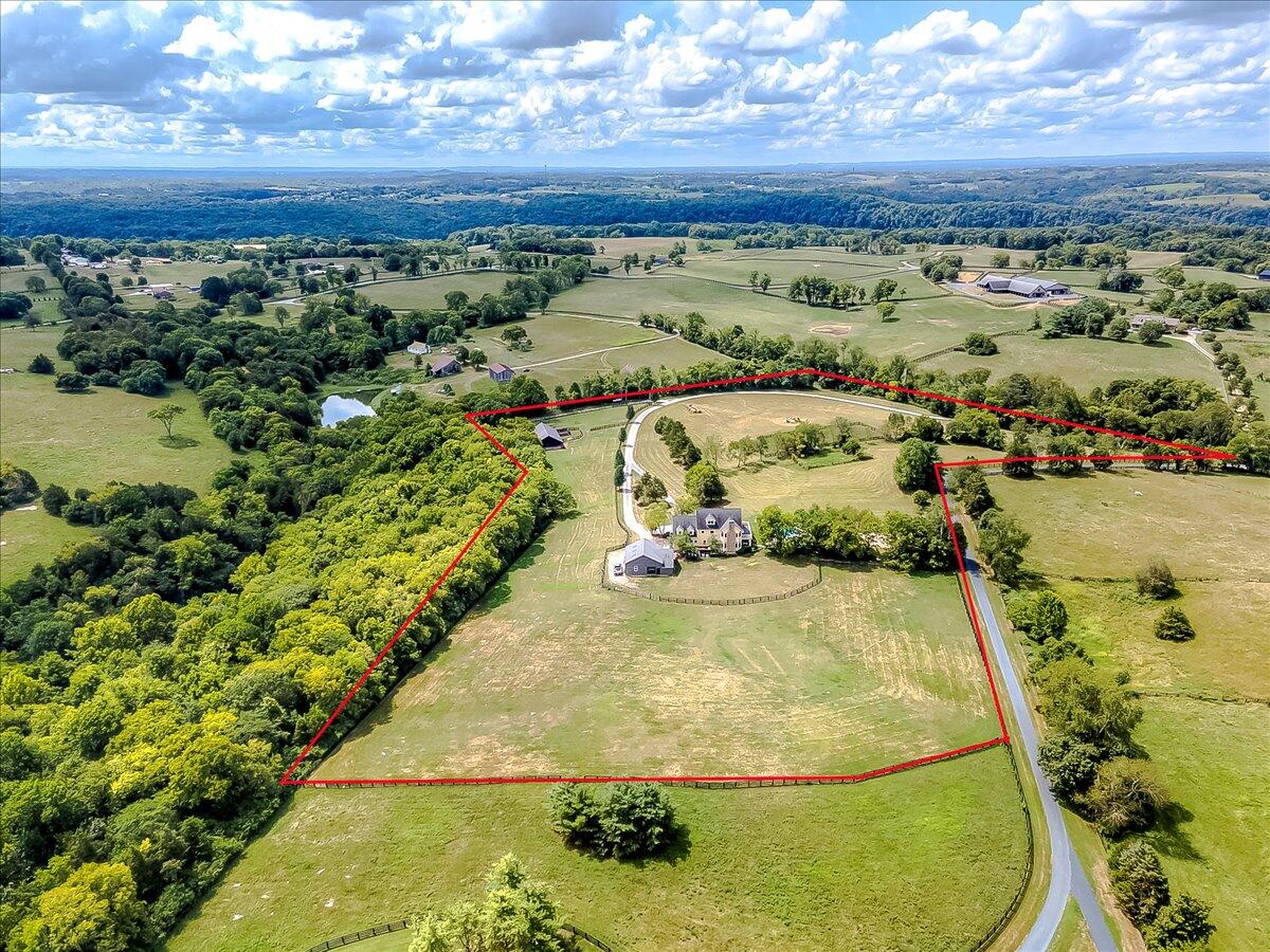 Nicholasville, Kentucky, 40356, United States, 5 Bedrooms Bedrooms, ,5 BathroomsBathrooms,Residential,Active,1913955