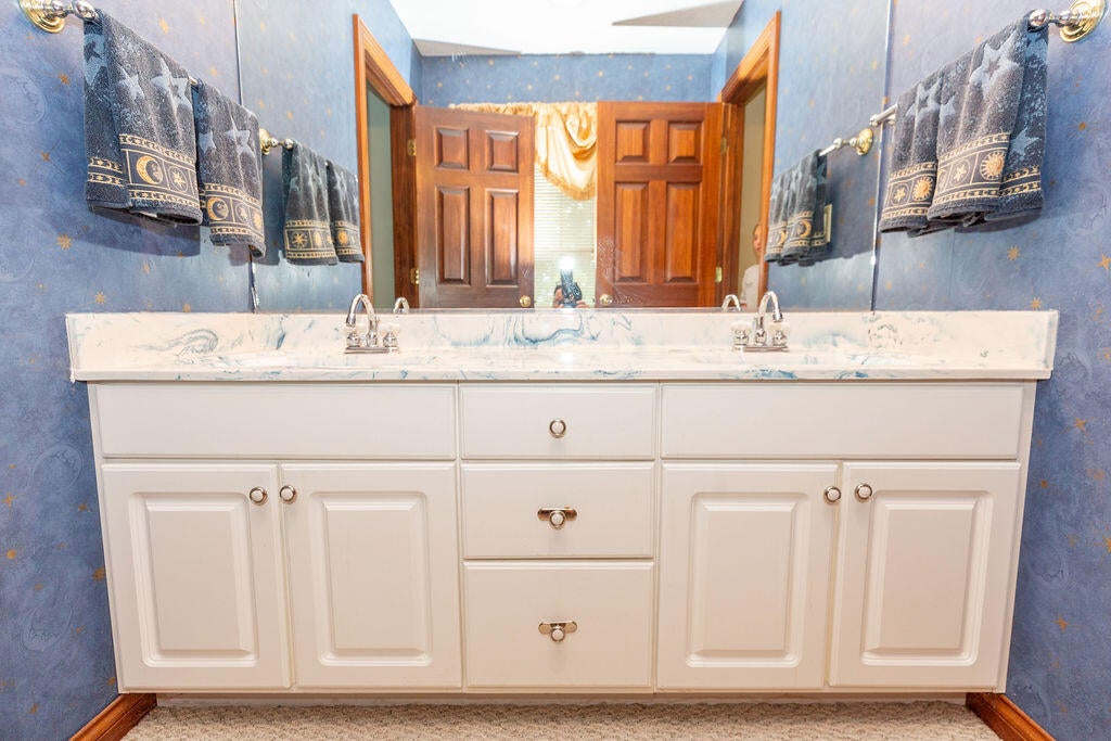 Nicholasville, Kentucky, 40356, United States, 4 Bedrooms Bedrooms, ,4 BathroomsBathrooms,Residential,Active,1945274