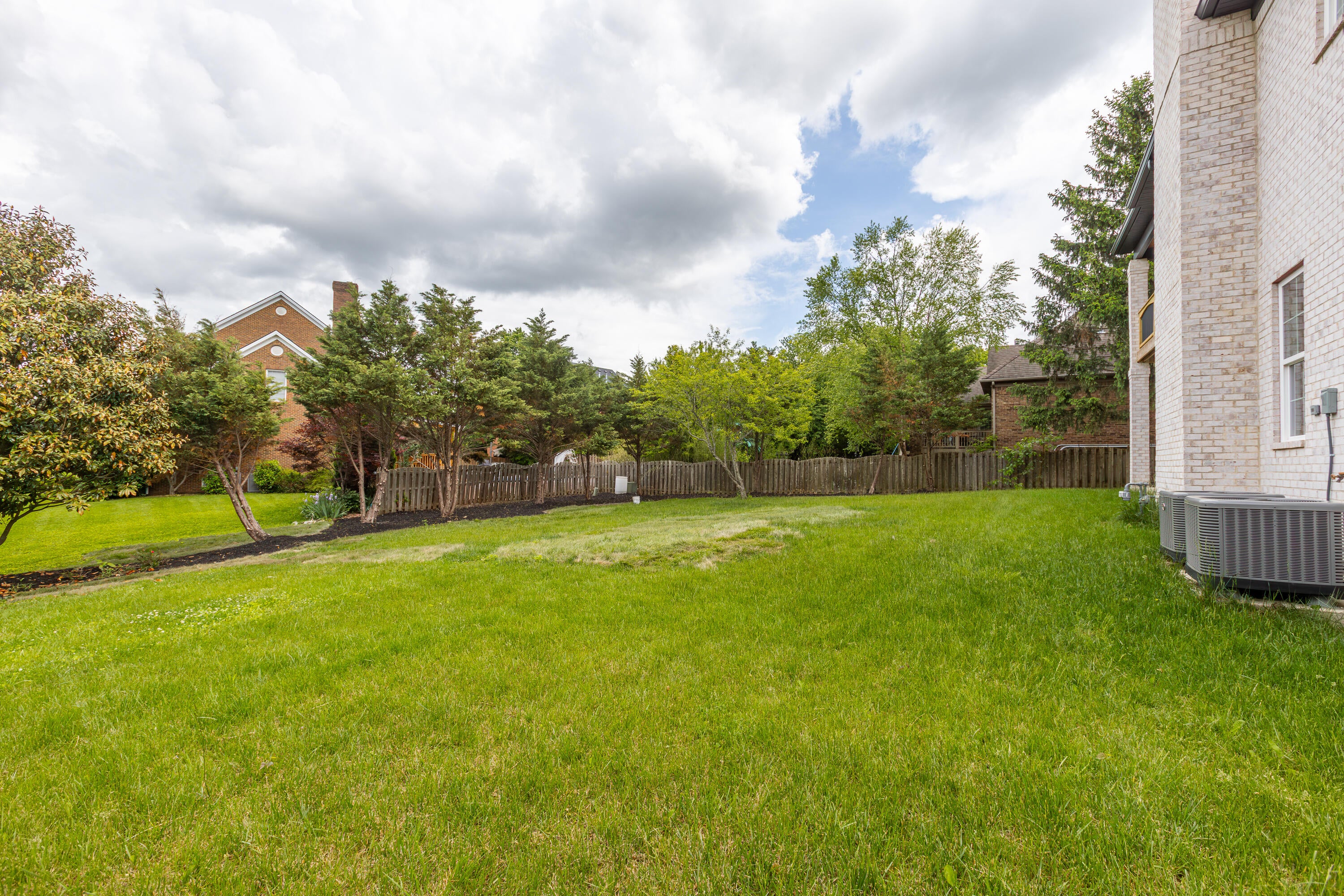 Lexington, Kentucky, 40513, United States, 4 Bedrooms Bedrooms, ,5 BathroomsBathrooms,Residential,Active,1824534