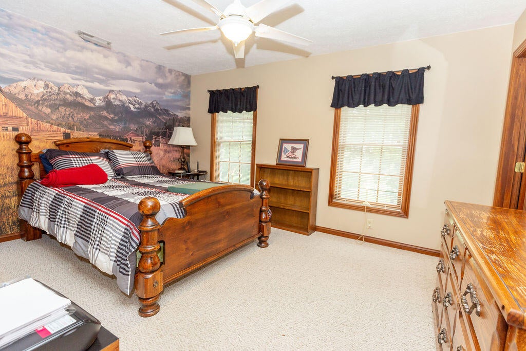 Nicholasville, Kentucky, 40356, United States, 4 Bedrooms Bedrooms, ,4 BathroomsBathrooms,Residential,Active,1945274