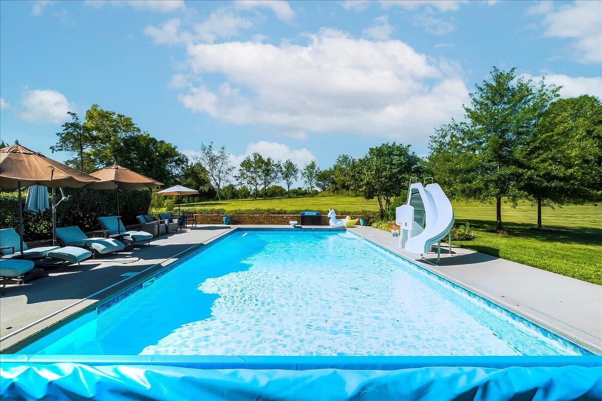 Nicholasville, Kentucky, 40356, United States, 5 Bedrooms Bedrooms, ,5 BathroomsBathrooms,Residential,Active,1913955