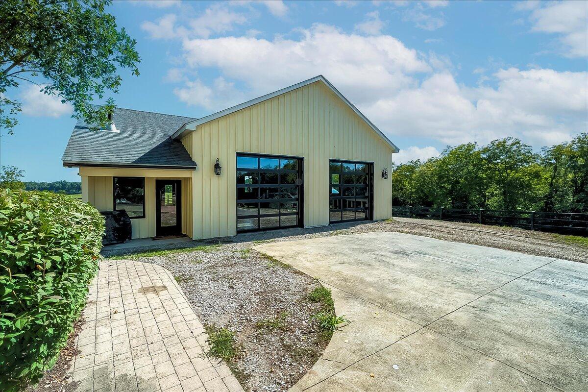 Nicholasville, Kentucky, 40356, United States, 5 Bedrooms Bedrooms, ,5 BathroomsBathrooms,Residential,Active,1913955