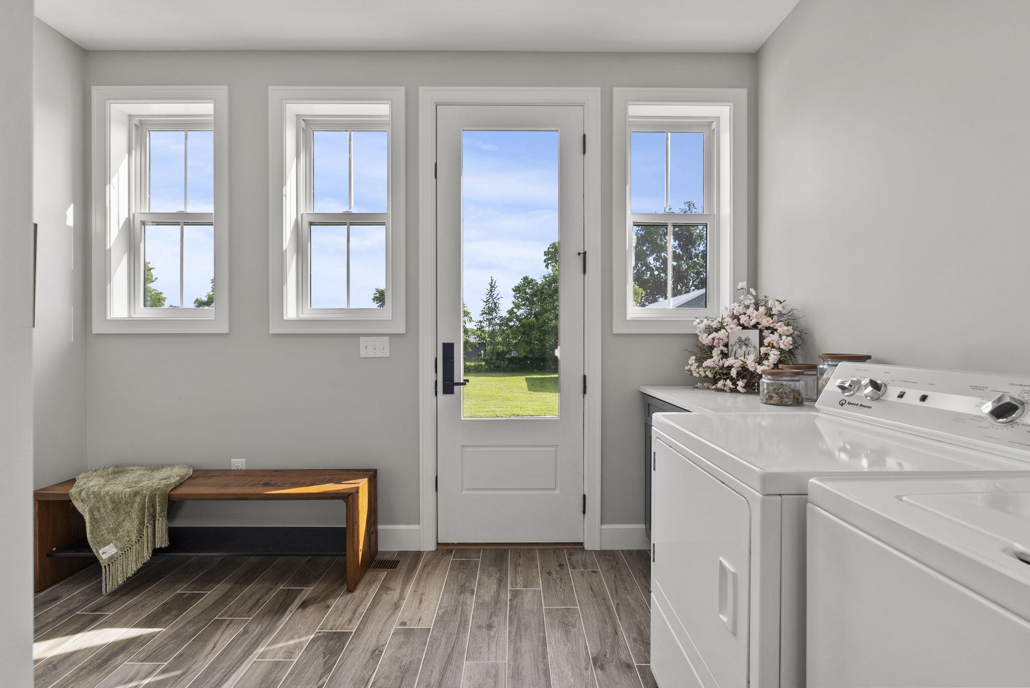 Richmond, Kentucky, 40475, United States, 5 Bedrooms Bedrooms, ,5 BathroomsBathrooms,Residential,Active,1868143