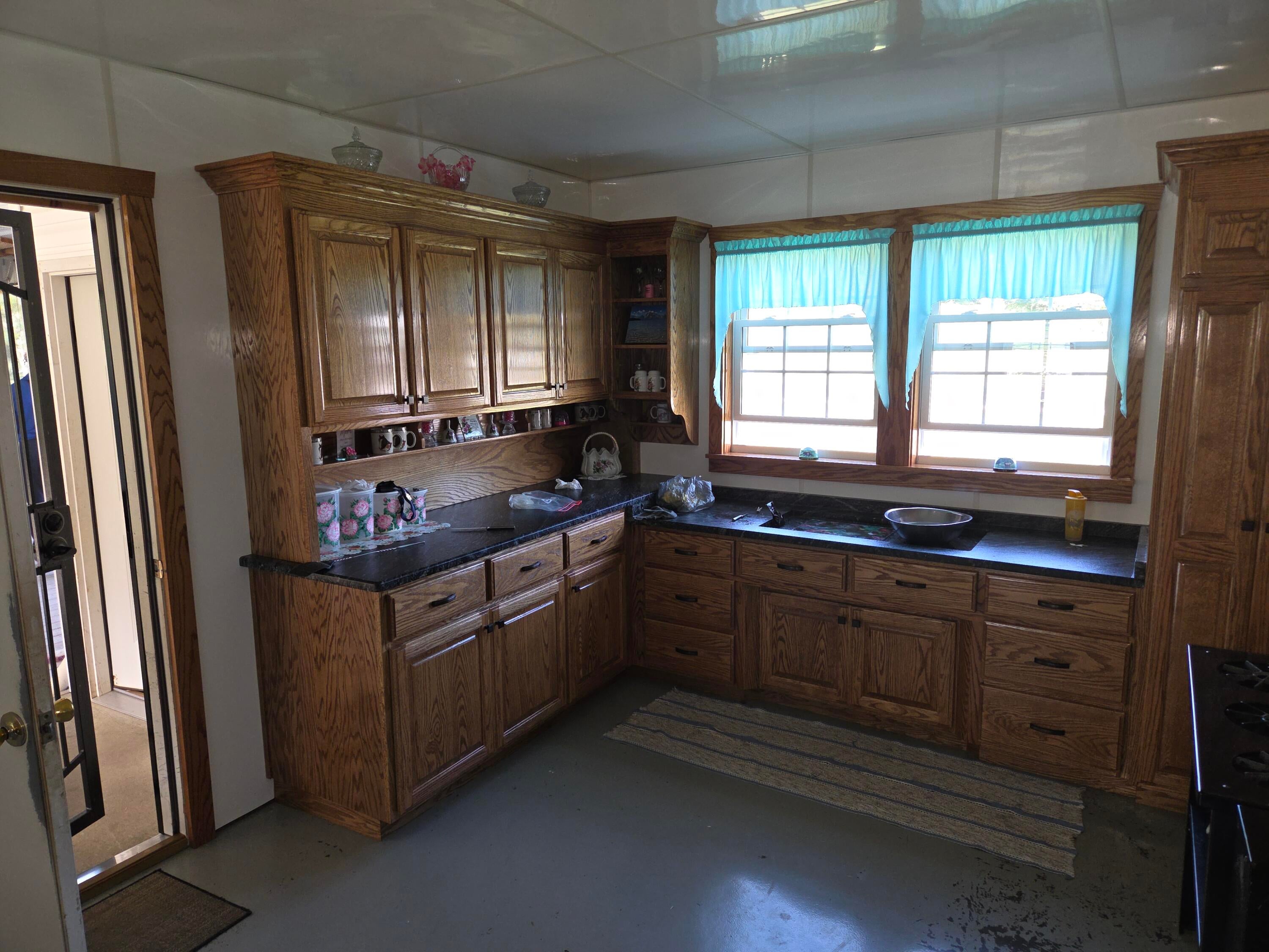 Owingsville, Kentucky, 40360, United States, 10 Bedrooms Bedrooms, ,Residential,Active,1996282